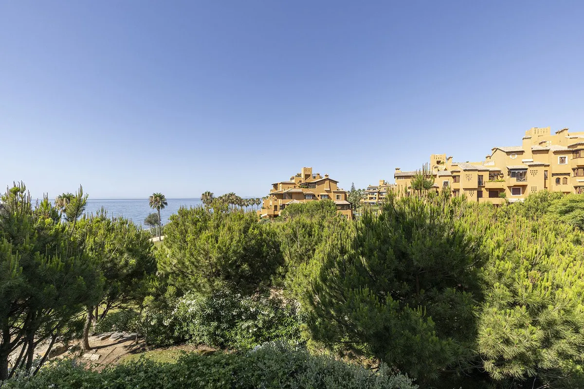 ab14c9b4-19ce-4f2f-8852-b916fa787cf0