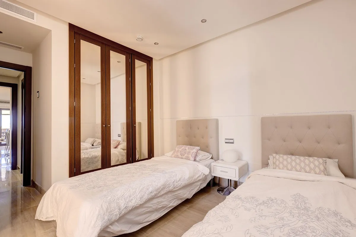 f68aeb1d-5b70-4c62-902a-4a4ee00cc125