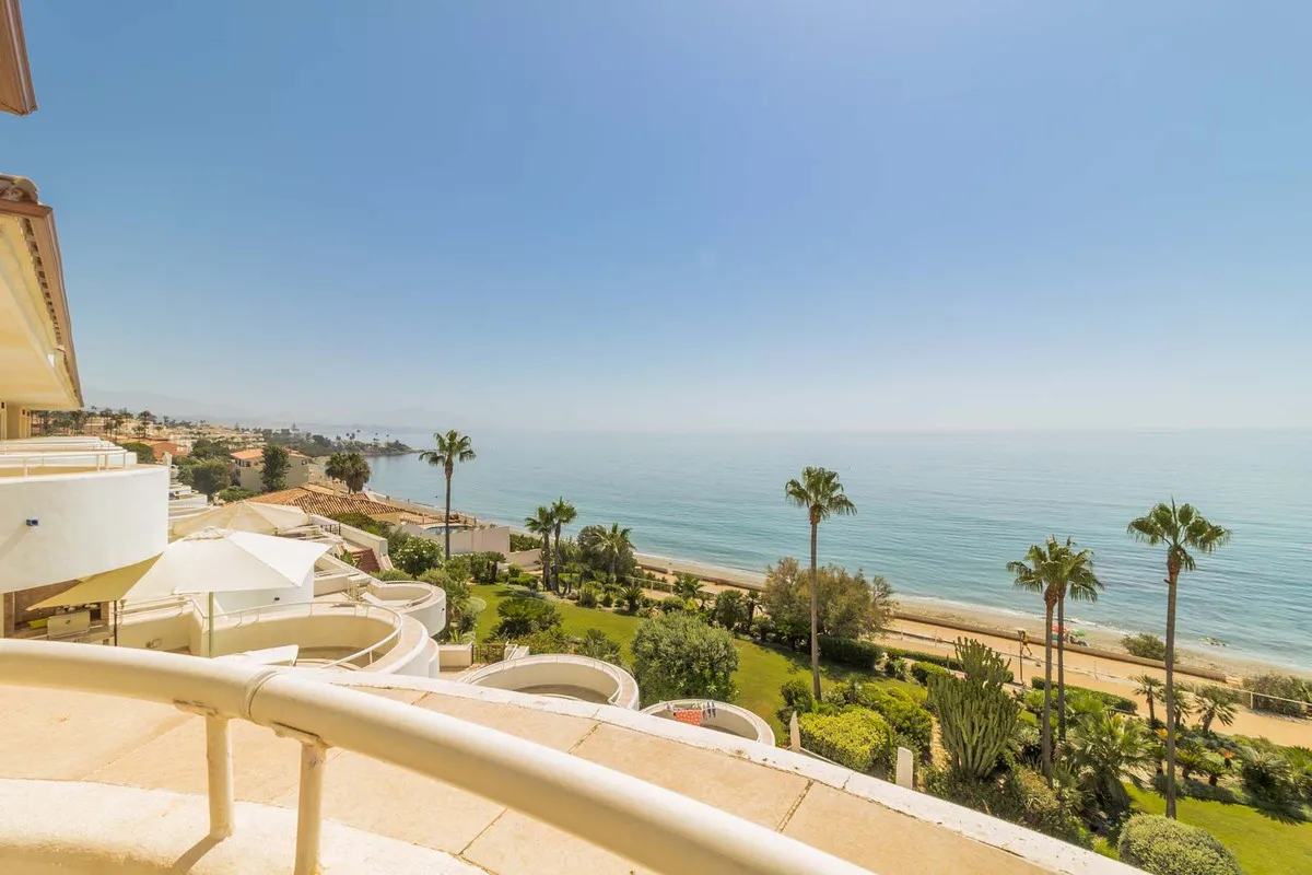 d2ce7942-4a3b-4bf4-87dc-b292c930d98e