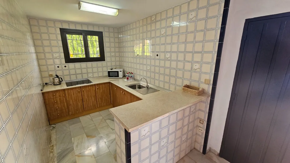 2cb2a132-82d5-4039-a591-d5c614441c47