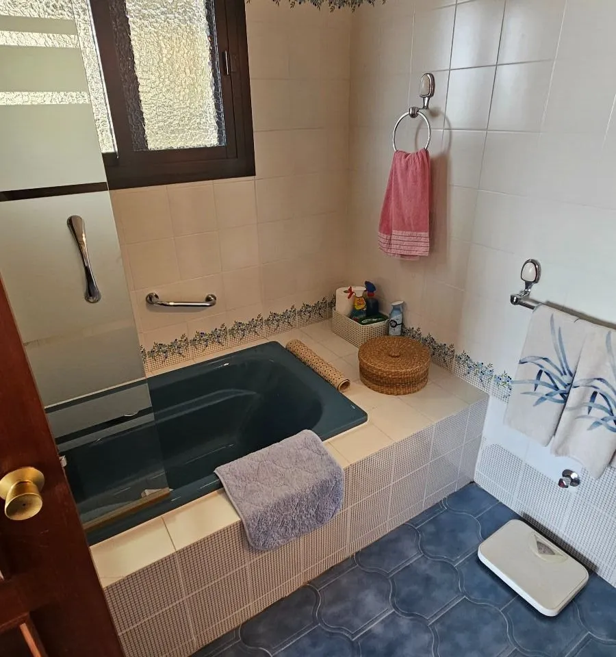 544d7df1-61b7-455c-a9cb-32c4bfa0aa5e