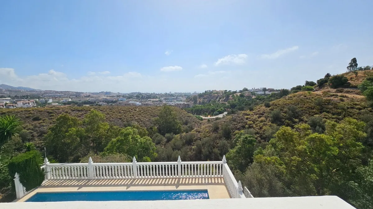 720c2023-4d20-4148-a165-b4dc14567bf2