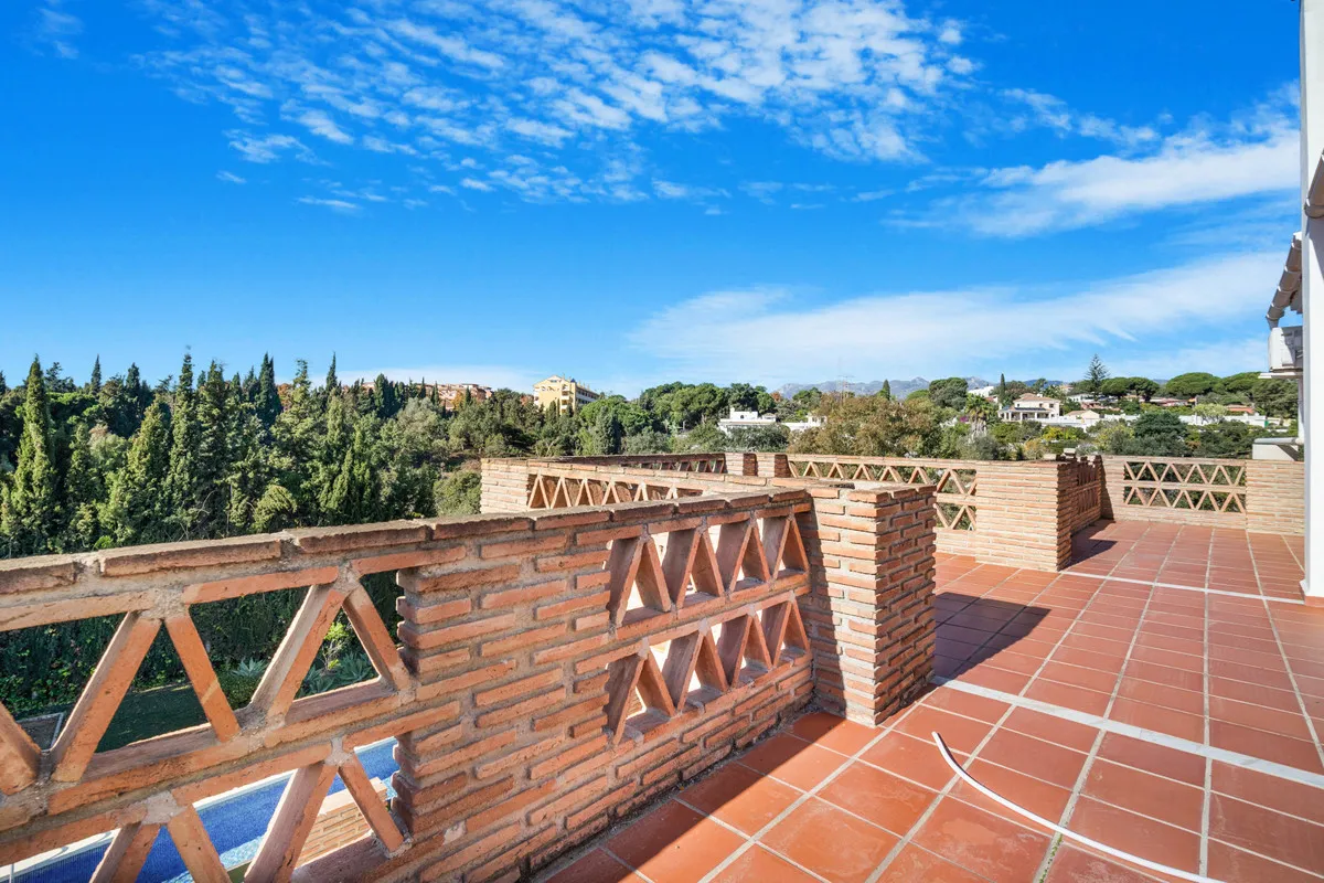 9a9d90f9-1b62-40af-8aeb-0b197756e72a