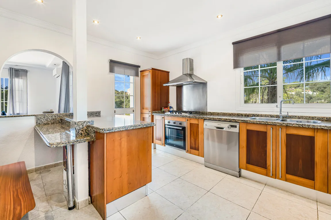 f44126e2-fabe-4533-afbd-bee608b46ad9