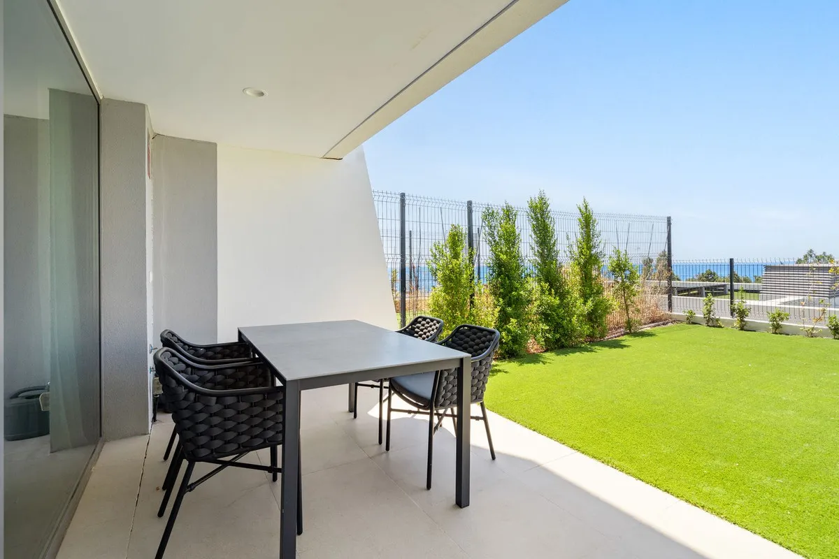 3a8271e4-f7ad-4bdb-8d99-664c6a1a016c