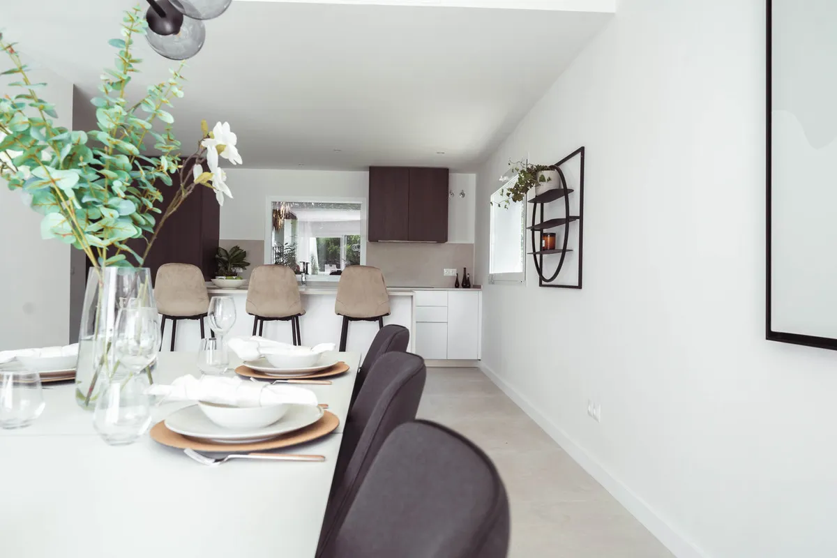 9340bddc-25b6-4f2d-ab8f-f78eb87b10a5