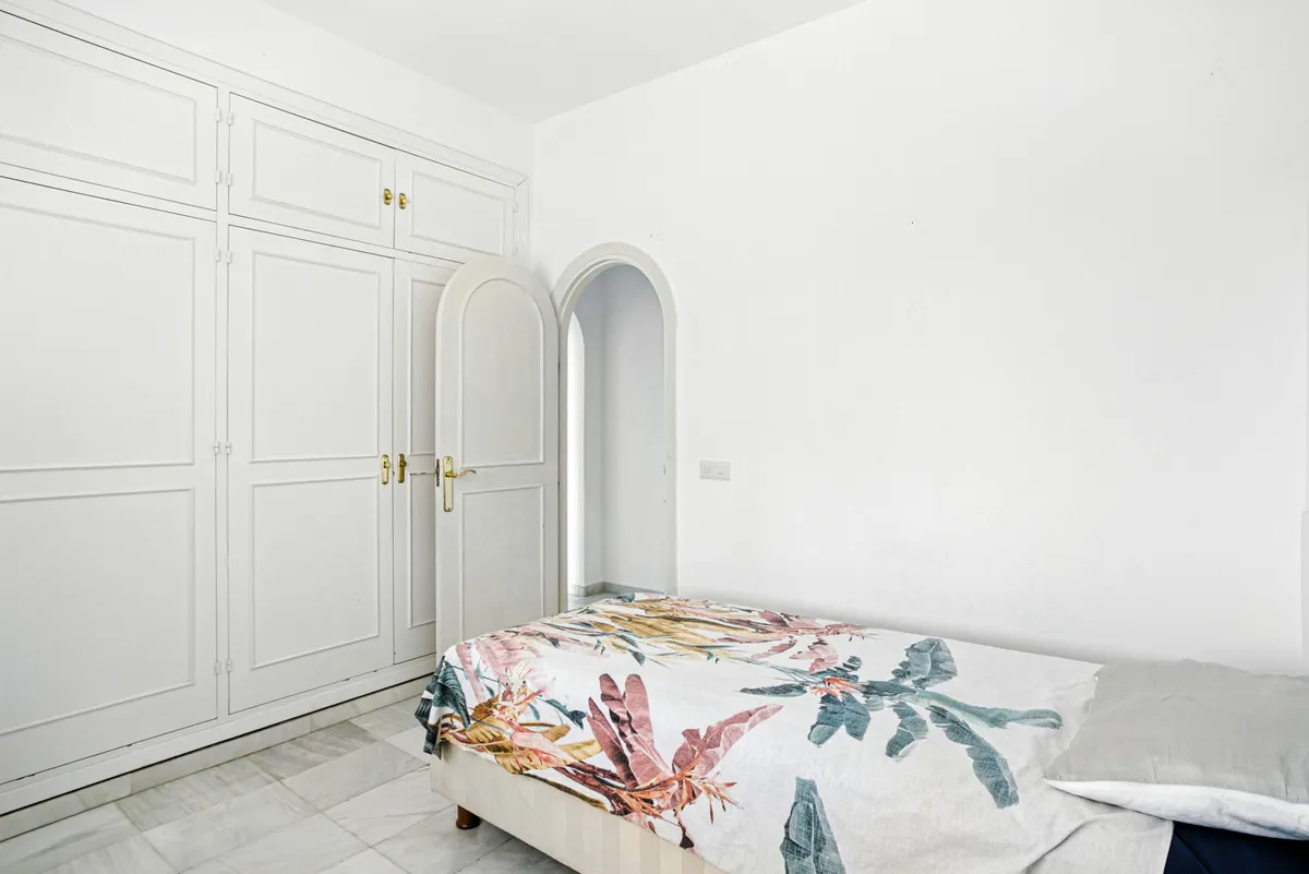 7842069a-4df3-4794-9524-c8e85d1141ca