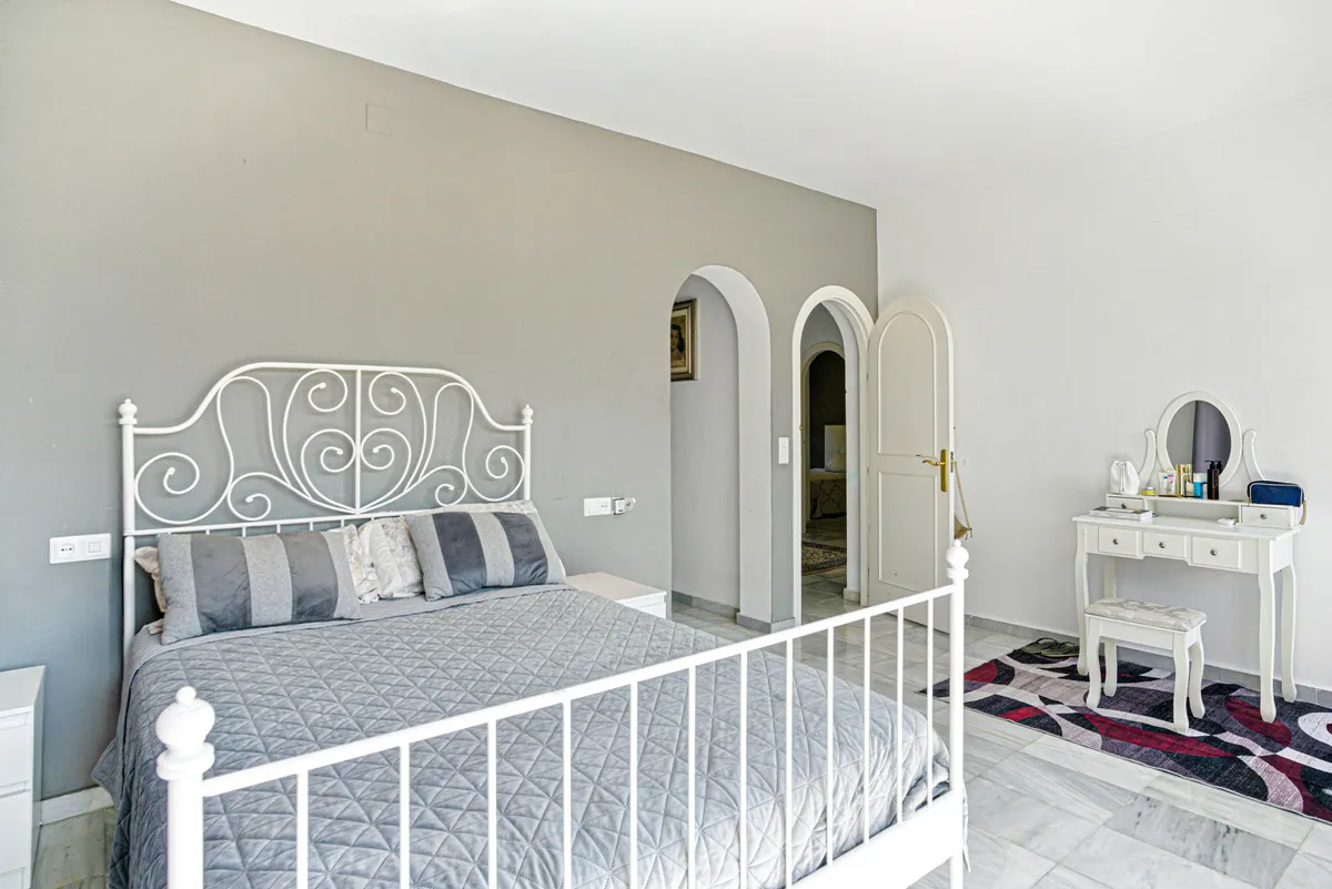 85361a56-565a-4f42-83e3-00307eb94773