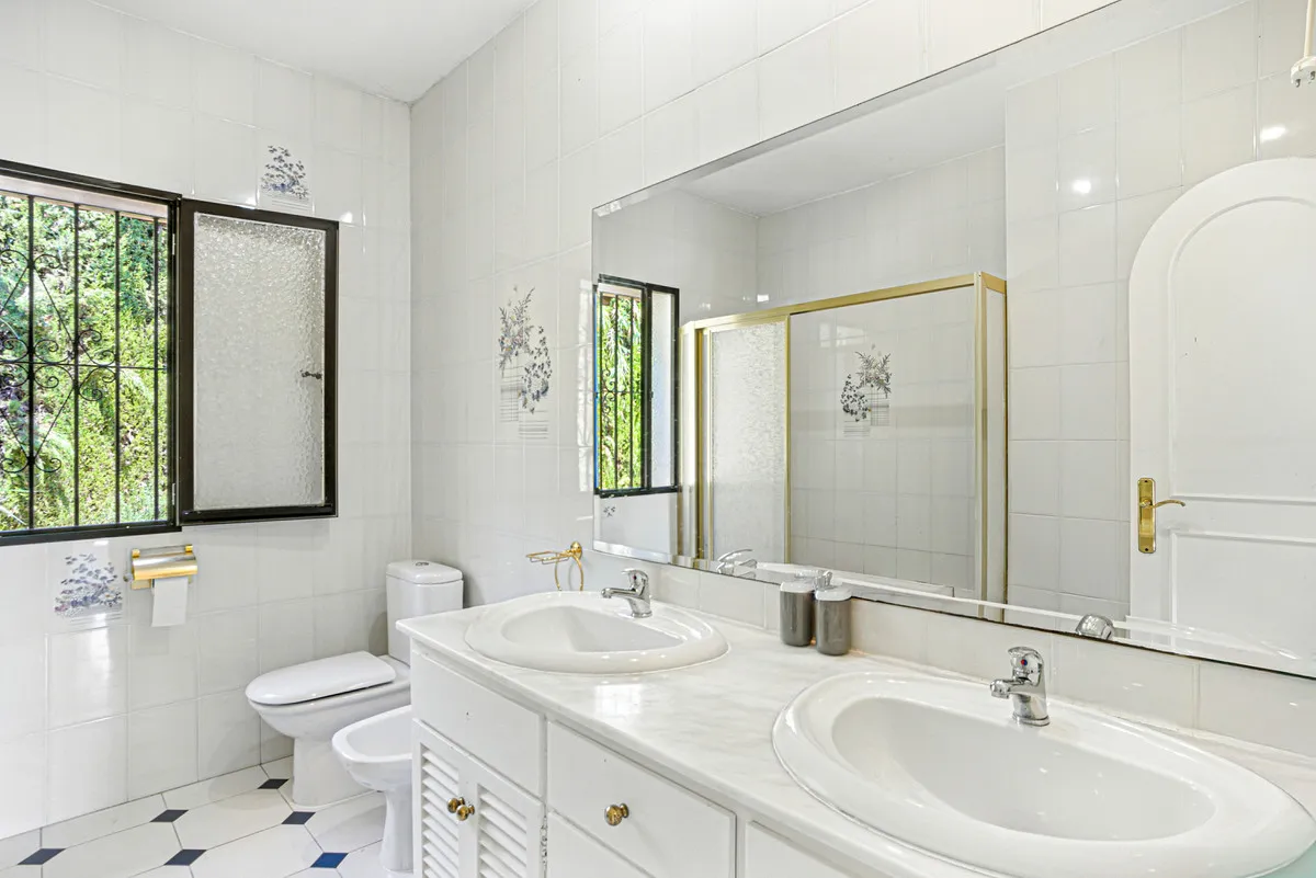 cbe50f9c-4291-45a4-b247-bea1c20a7e93