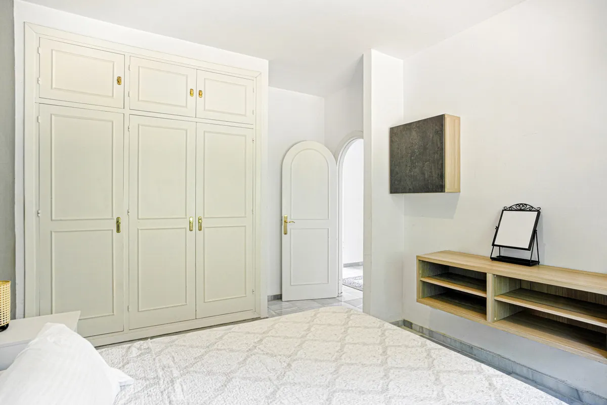 d1f96d4c-6c54-44e5-a72f-88049e58f51e