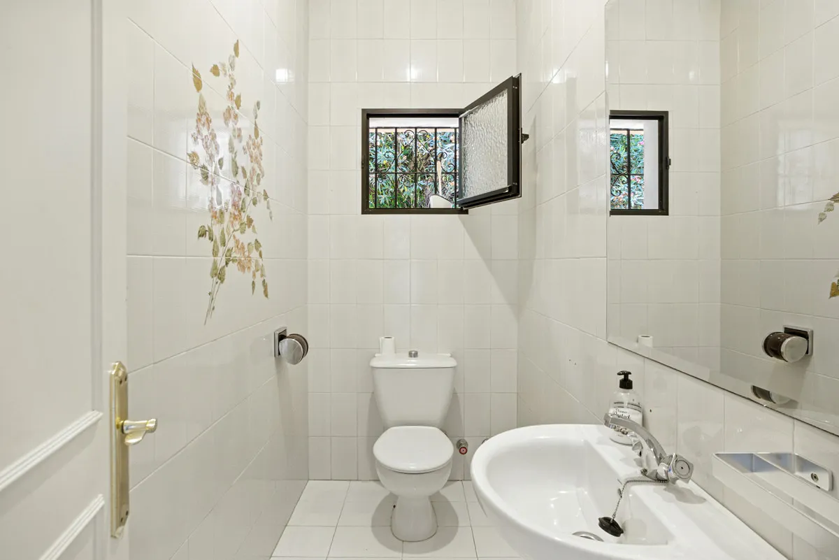 e1828328-9546-439d-adf7-558427d48010