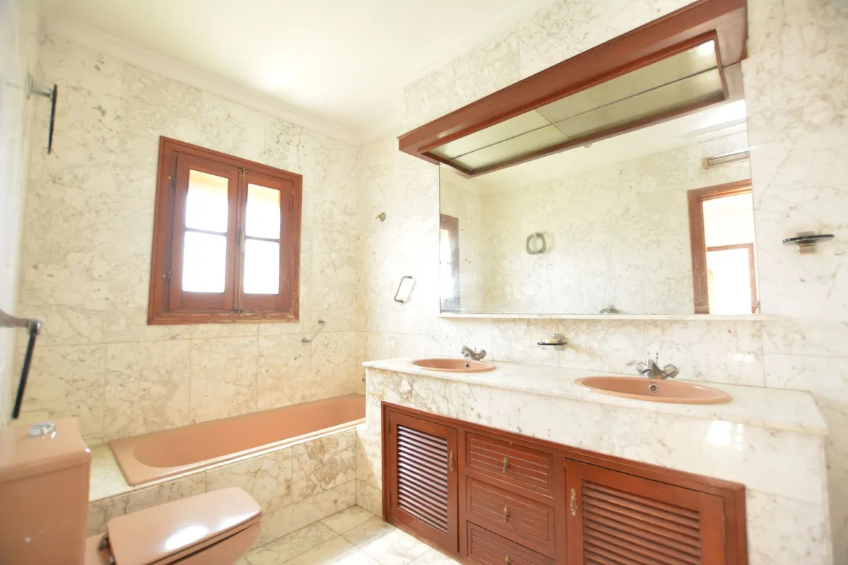 a301daf1-90f4-4f1d-8aff-bd022bde6547