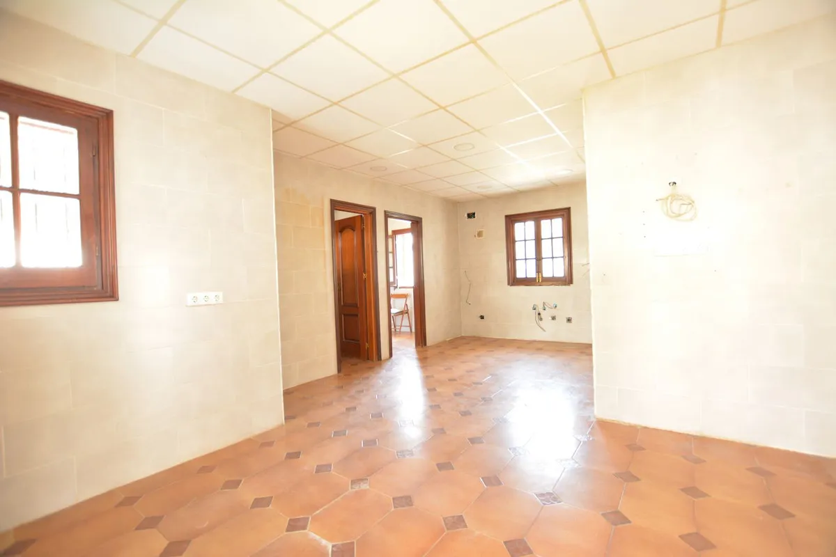 c50b9887-4f3d-43b0-8e75-b95515fd23b3