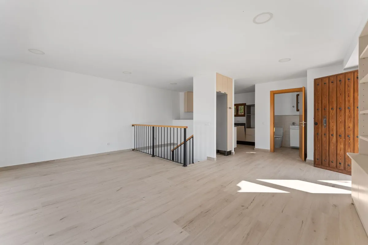 19029d35-74ef-48e7-a37c-78b593d7b635