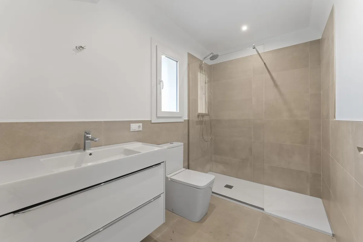 348ea2db-5ff7-4255-b793-db34654449b1