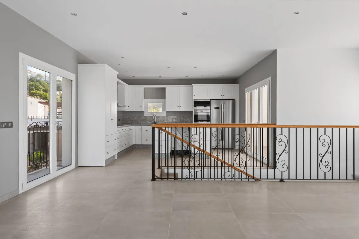 85a364b6-9ad4-42c8-a4dc-3a5dbb98d7f8