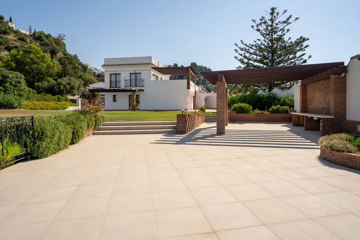 ac6062c9-f448-4a8a-bf79-7f45758e59cf