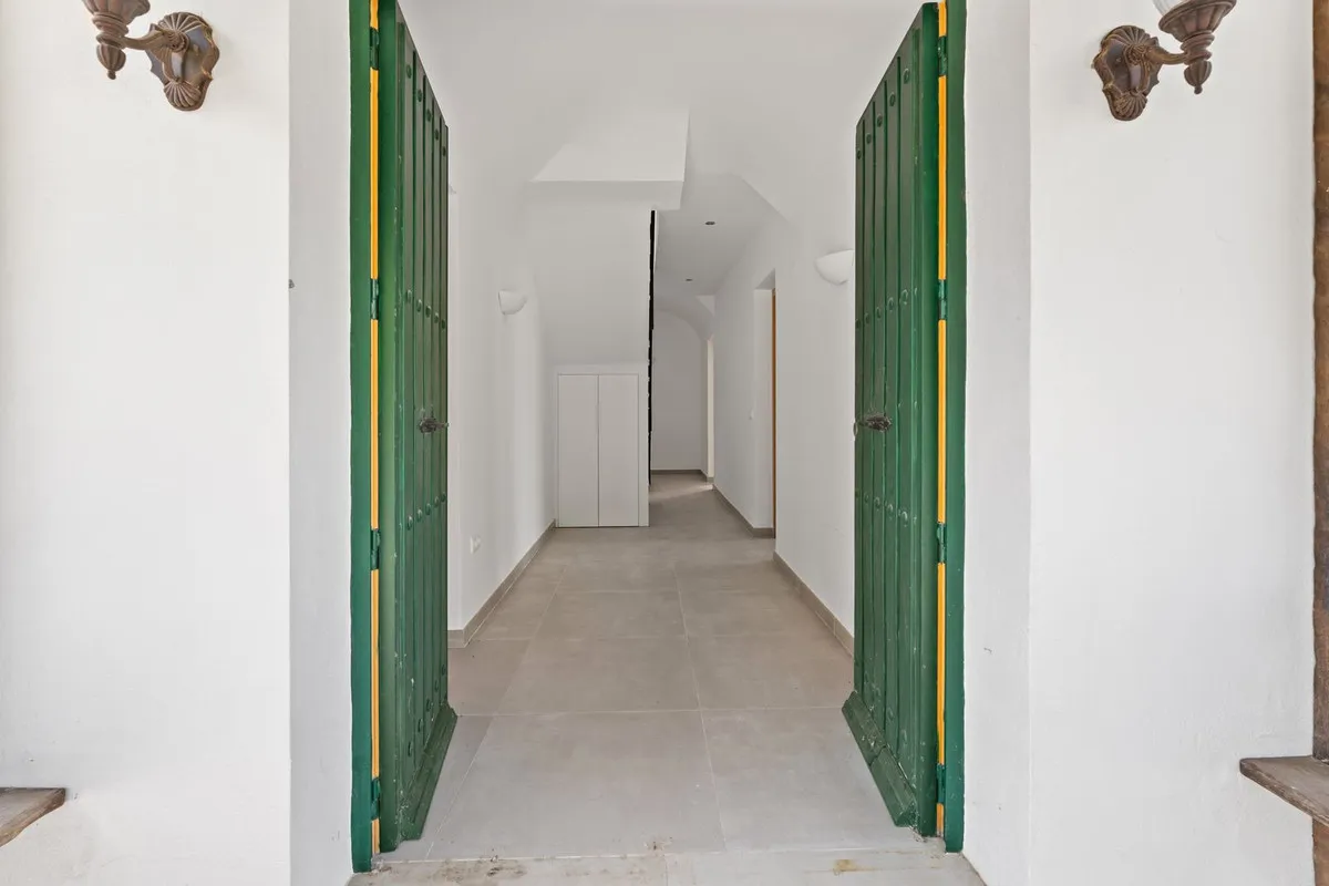 c6784e17-0673-4fc6-8801-123b1ffe06a9