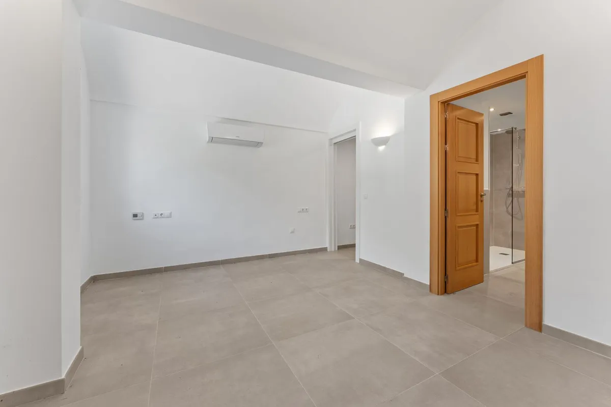 f34ee029-39a4-4f6a-adca-b66b10ee501b