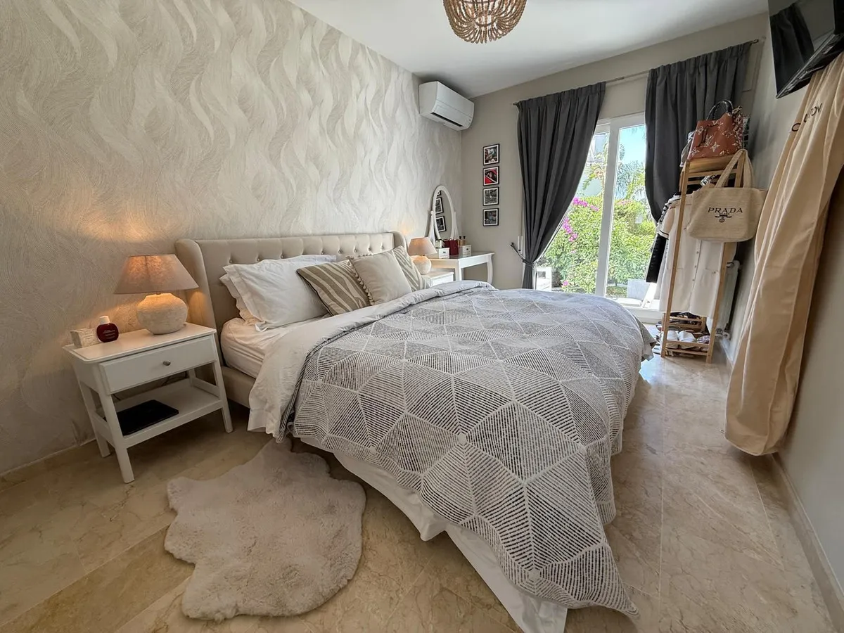 68652638-433c-4cc1-9450-086dadcba6a1