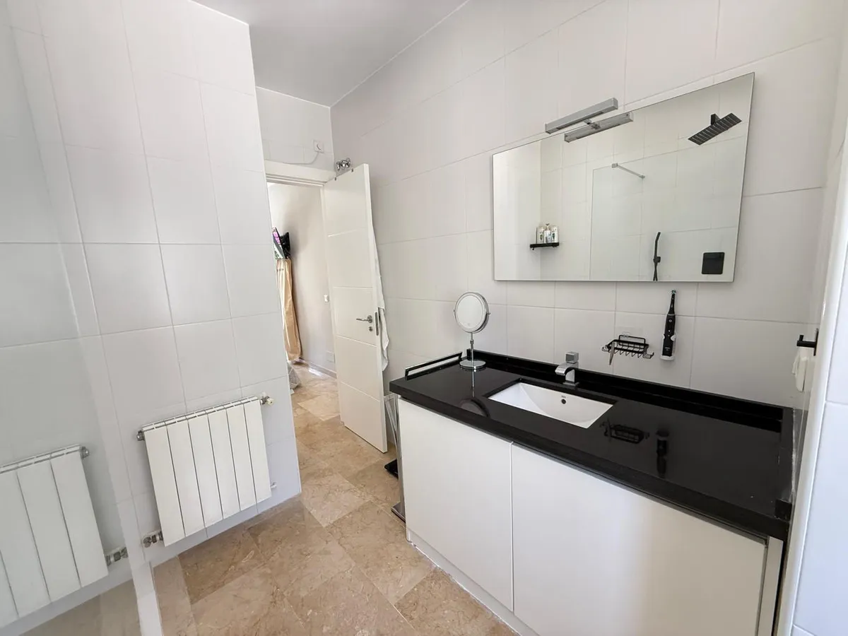 d6f5cc87-bfec-4350-83df-aa06c27c6945