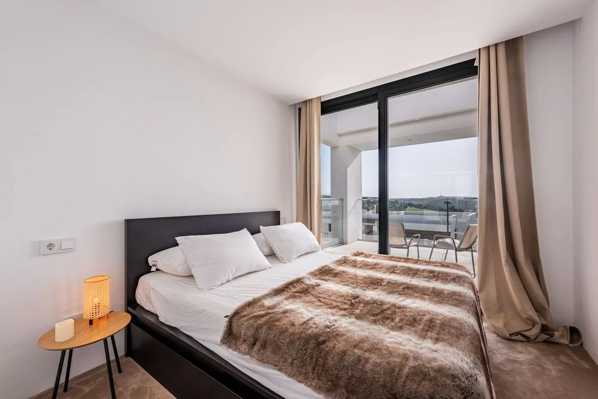 6f587512-d9bf-412f-b39c-ee81f6c203c0