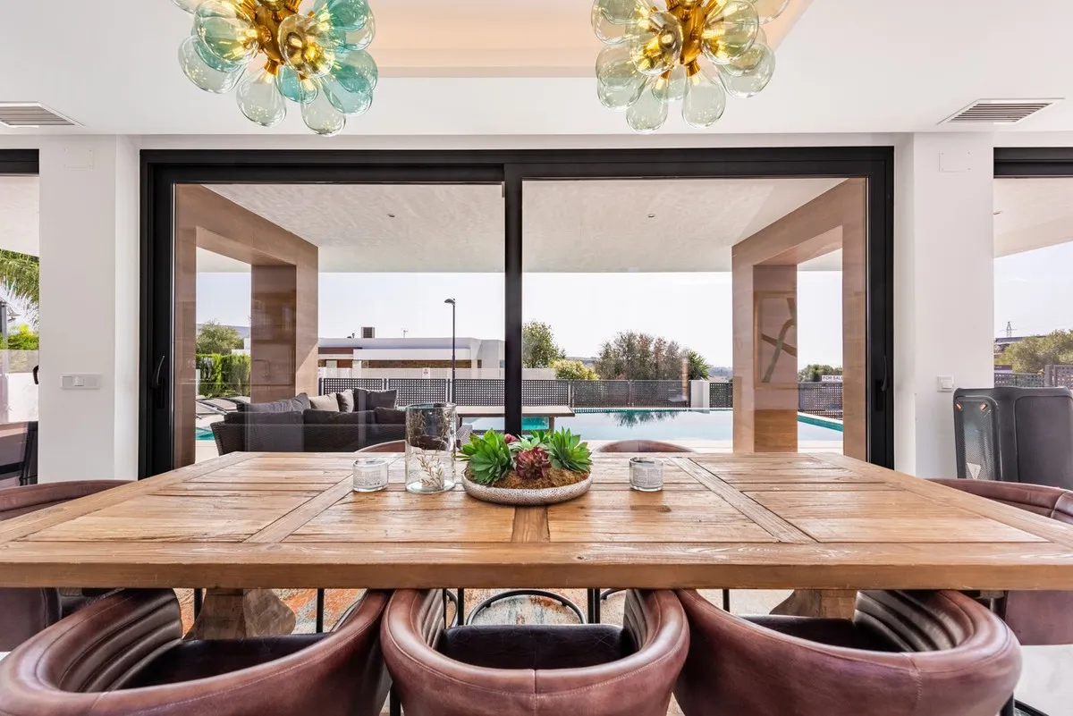 72ee4582-52bd-4f68-a305-be57810fd6ba