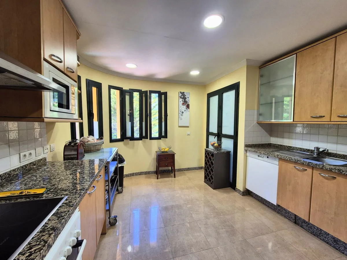 50cb3c50-51a1-4522-9804-74b3d2525cc8