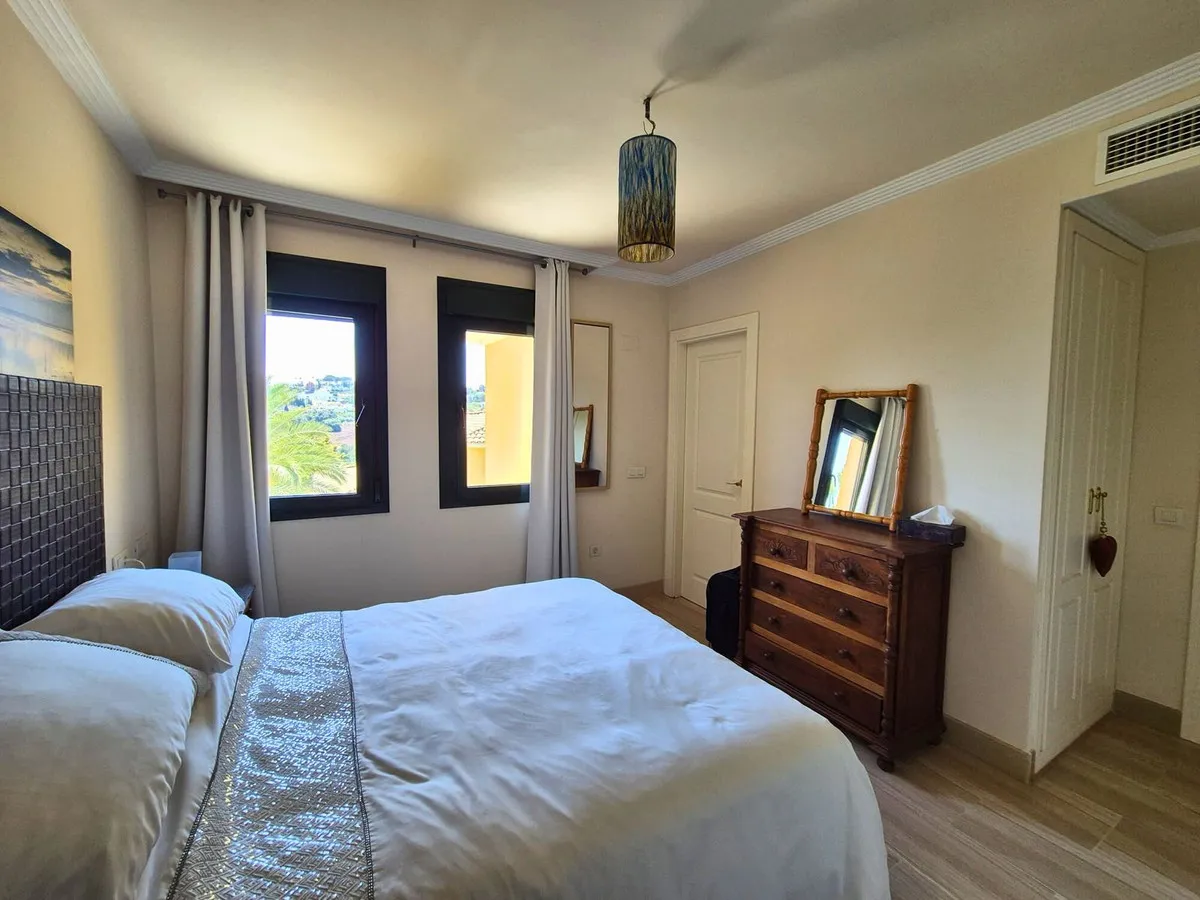 ff503230-0bdd-405b-b425-3ca9368fd8ea