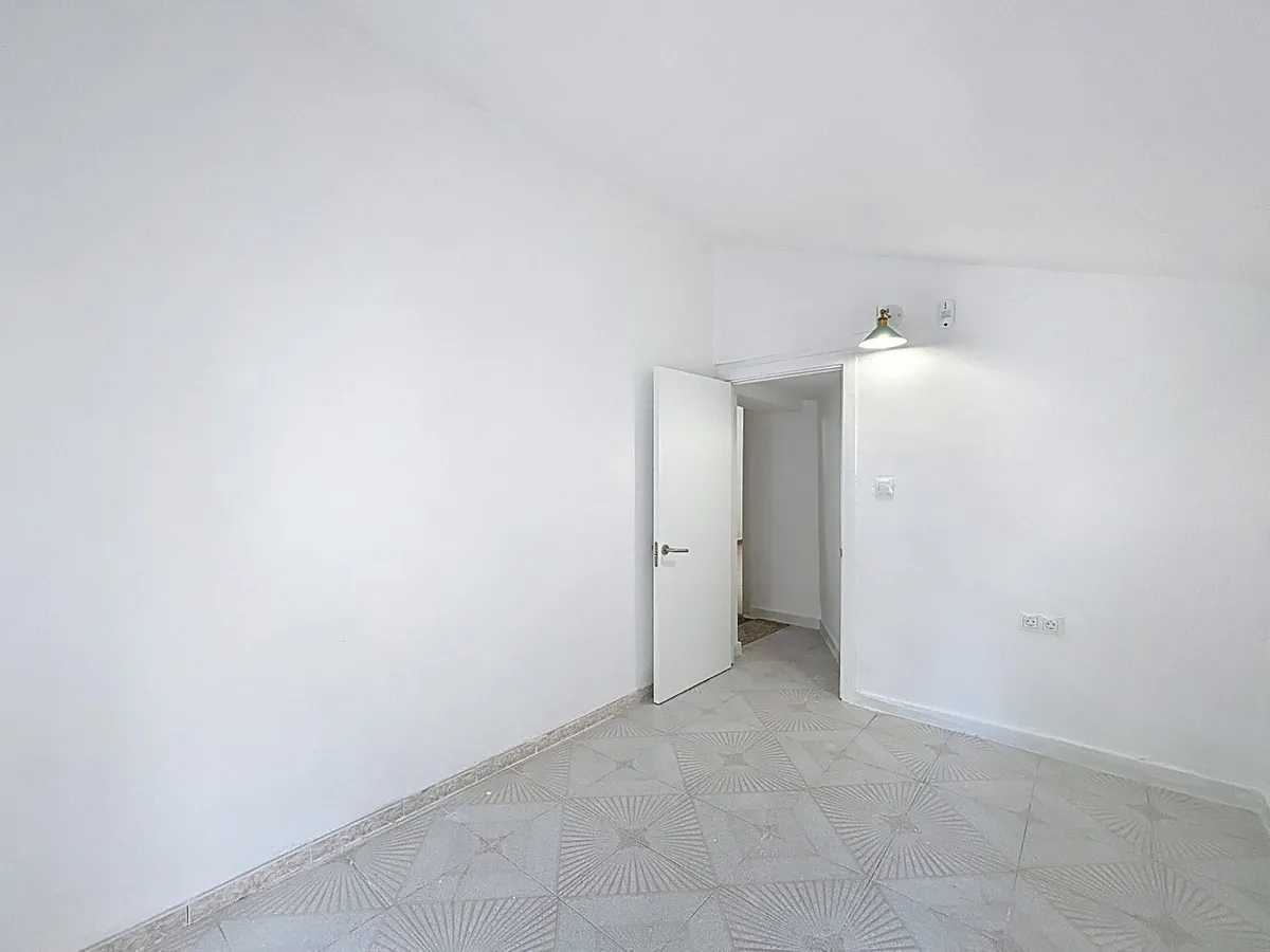 3b8a9960-744b-4bb7-aff9-12f9fafb9d7b