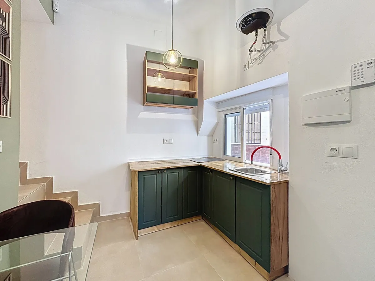 9d82523c-7b6f-42cc-9664-7dd0d9f4bca2