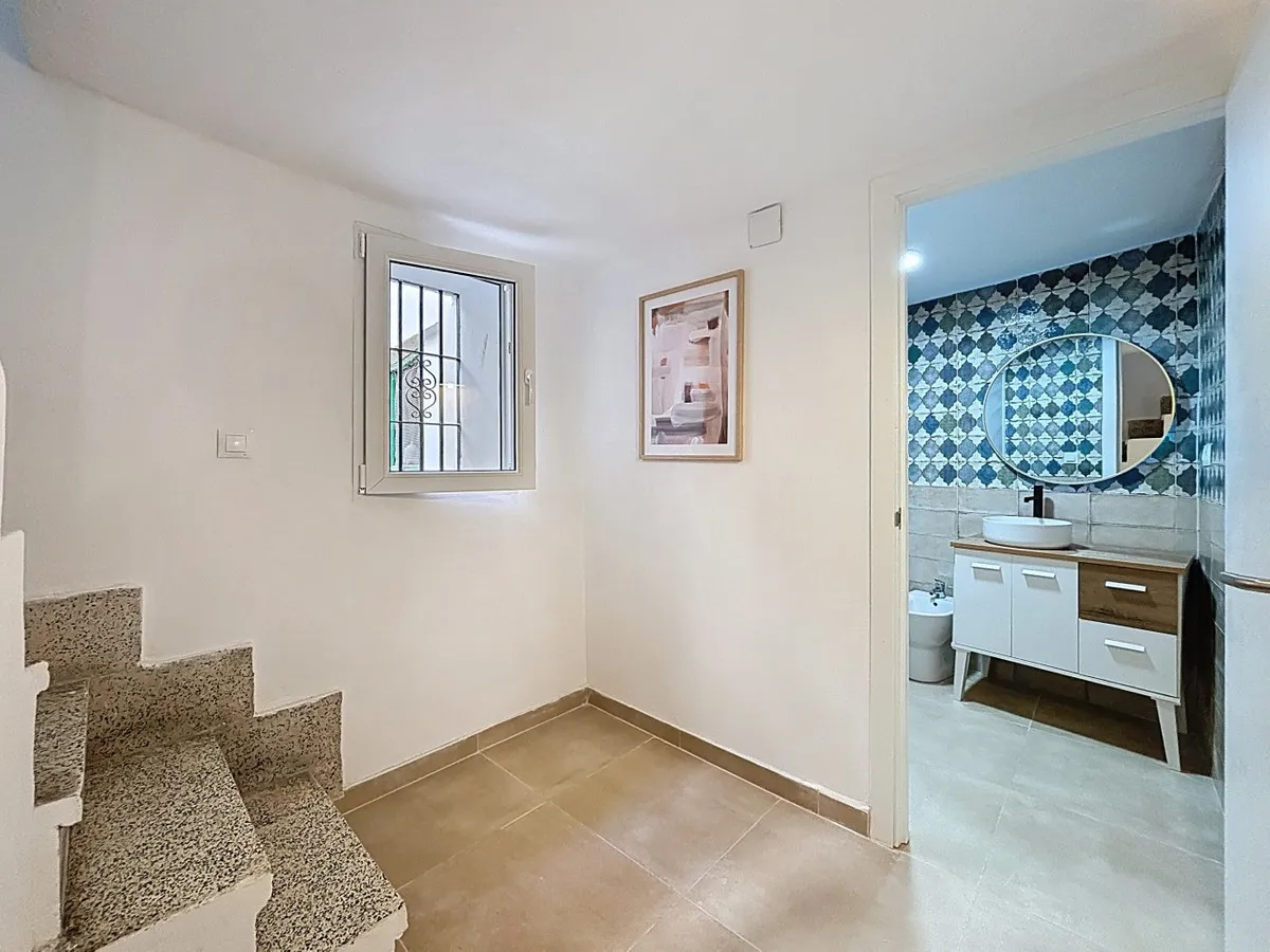 e1983bee-4ef8-4a3d-8ad8-c97767b8ef05