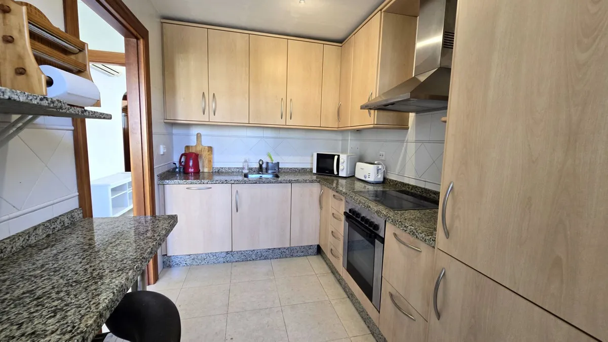 16b5fa1d-30a2-45f0-94d7-71ebb2306b36