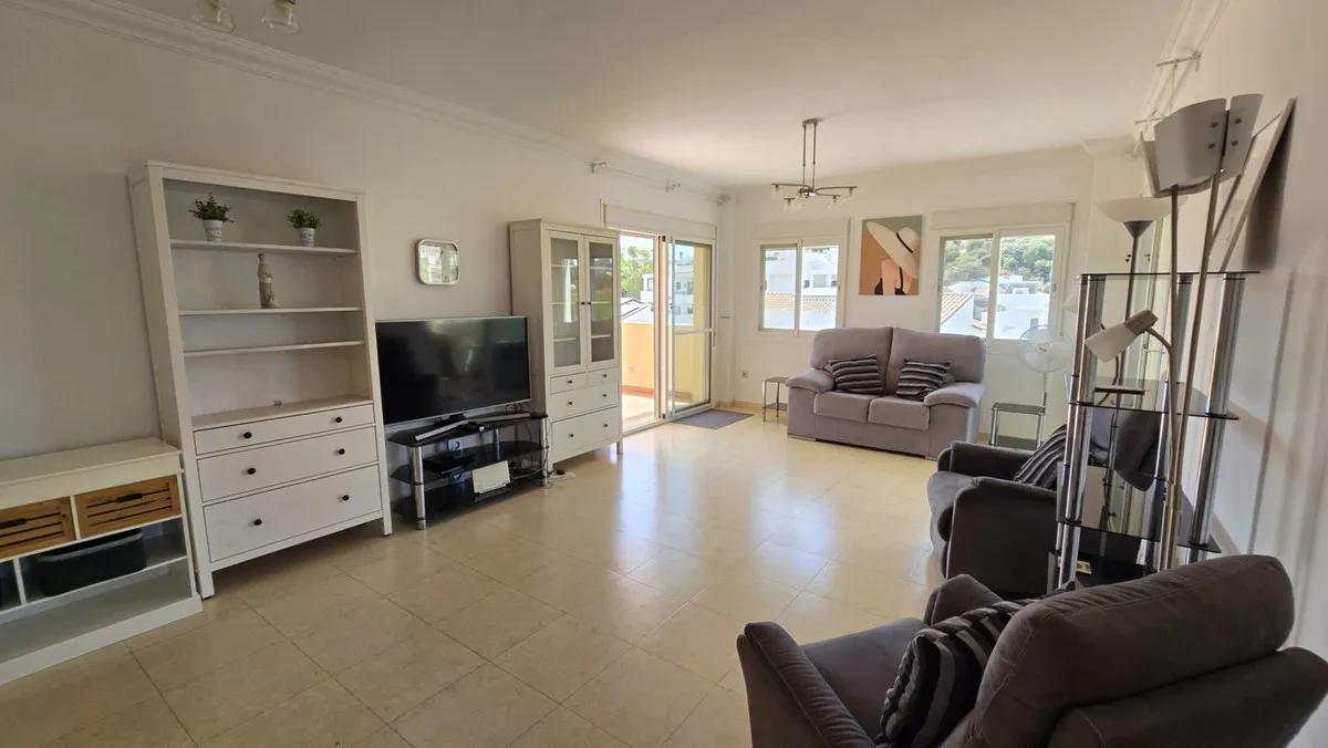 3f35d8aa-b2f1-447a-9068-dbe15ffd5ff9