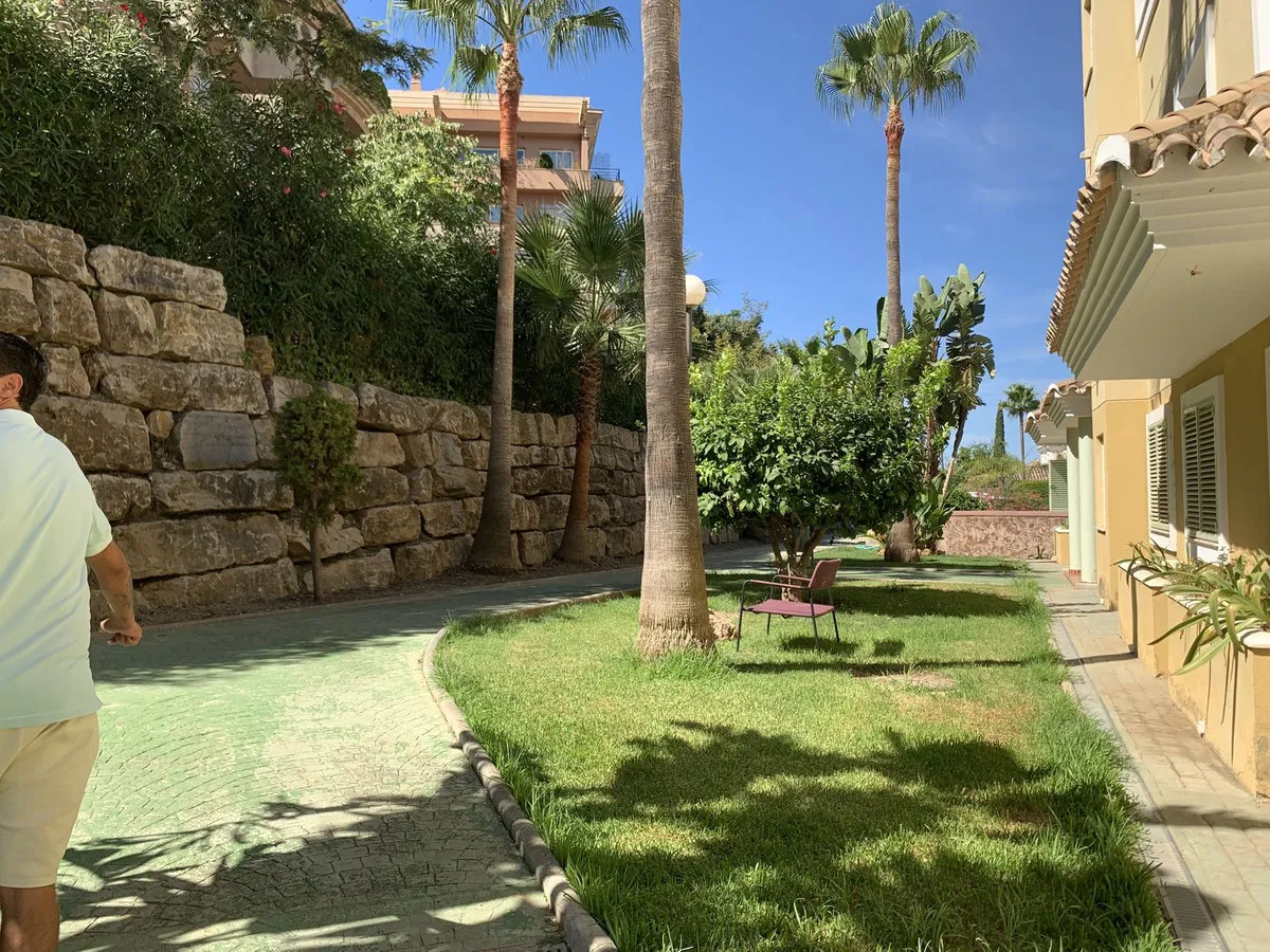 18fd5853-7d63-4782-a79f-7f01d627af34