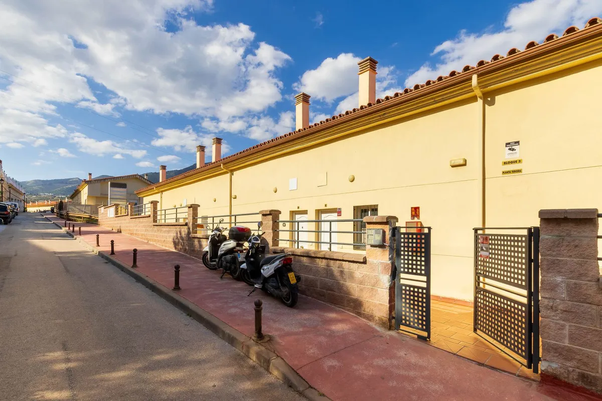 18fb5baa-f414-4572-9aeb-277429a1285c