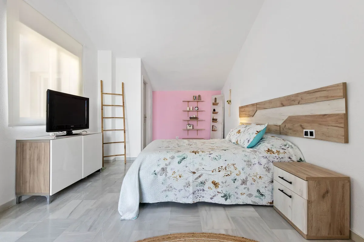 7ca84eee-3bb1-4afb-913d-fd00673a418e