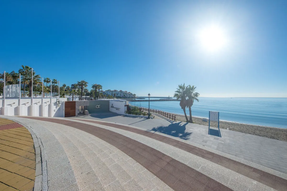 1dd39f71-0c1d-4303-b92c-6c5183815525