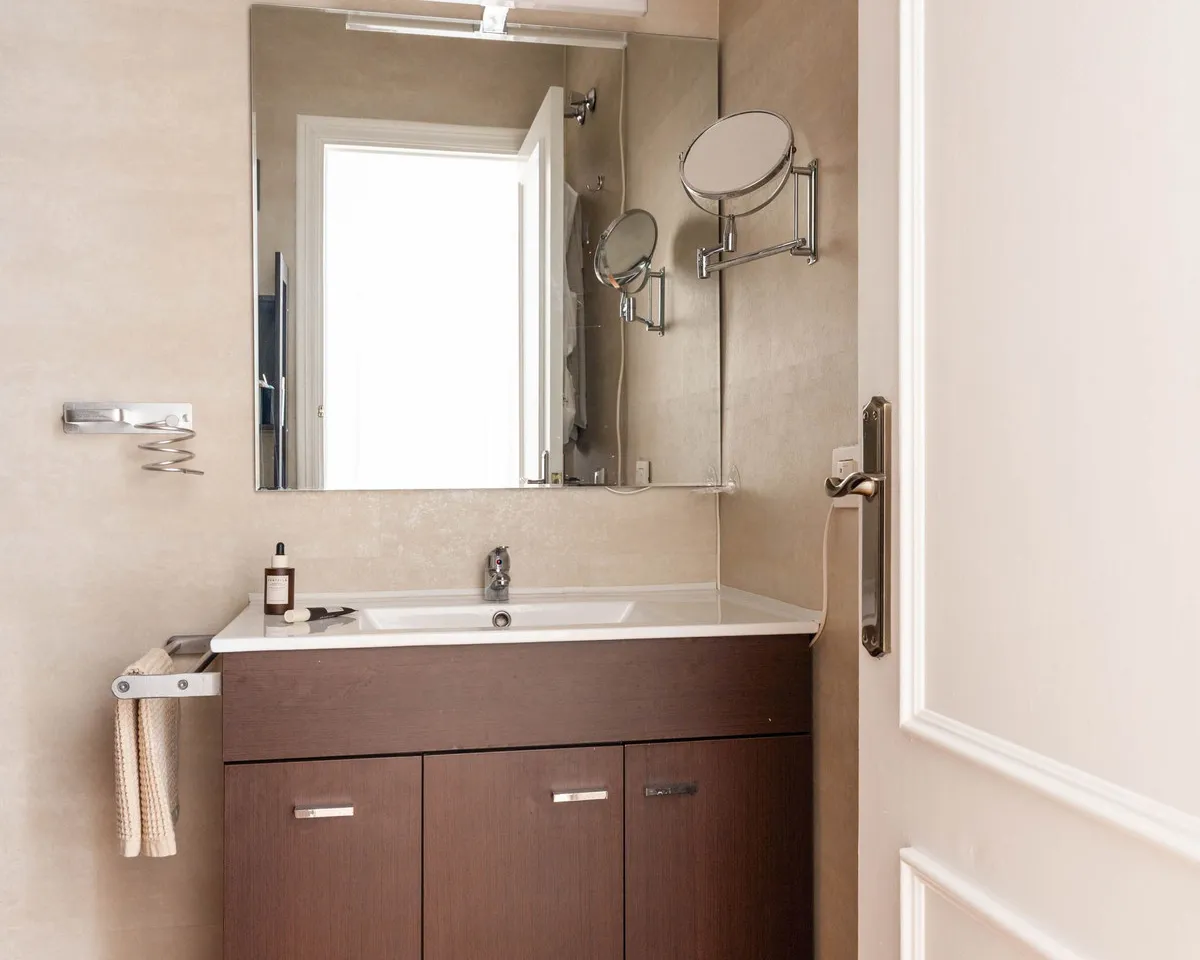 3d9a8f2e-d0a6-4e90-b0b1-13b8d8aa5cfc