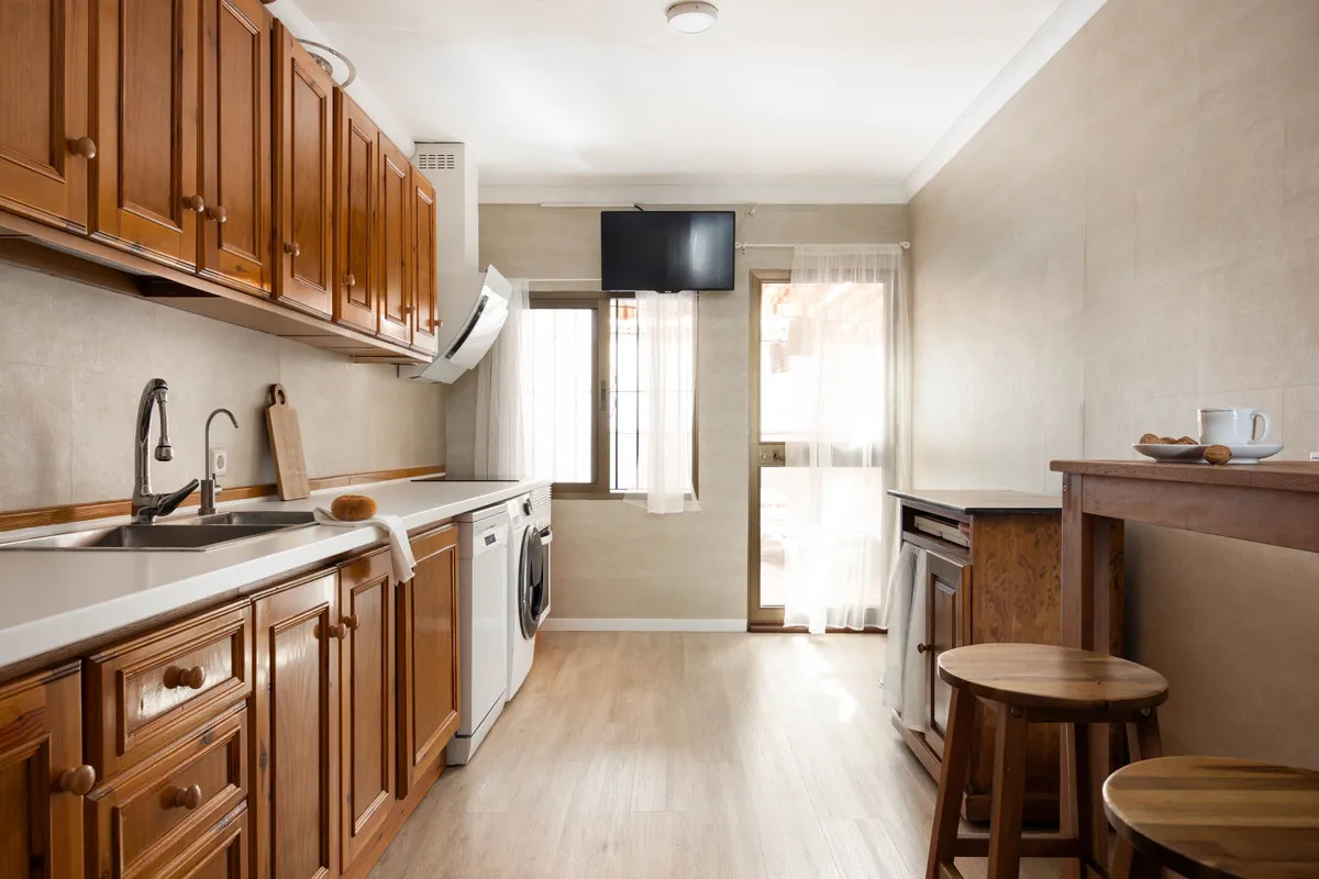 cbe44dbe-5b2e-48ef-ba61-e39e17e8e4b6