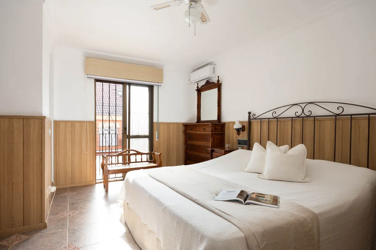 e4d5e405-2d08-4bd6-acd6-9143257a7393