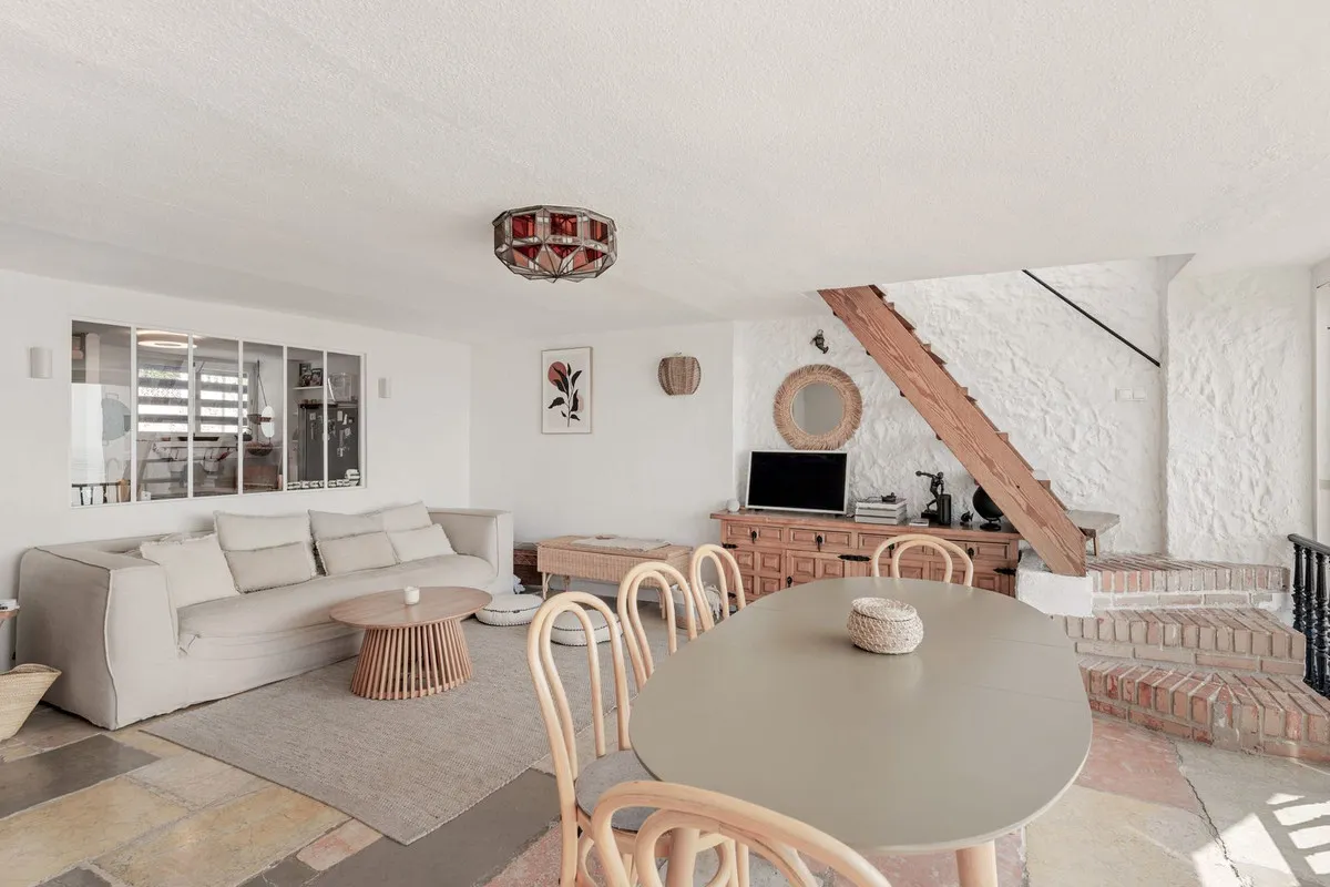 10f10540-9a86-45e3-bb19-66c2bc11792c