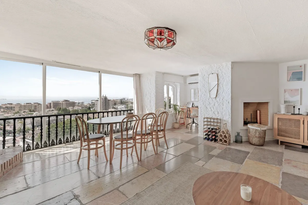 20335244-7898-4795-ad80-531193d13aa4