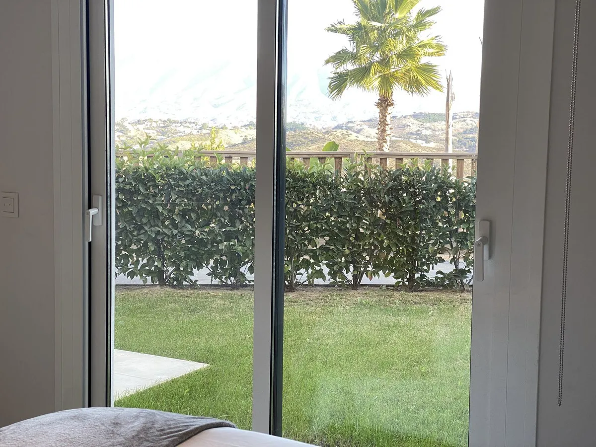 92c3f638-d2f1-4e20-a930-9154155cecbe