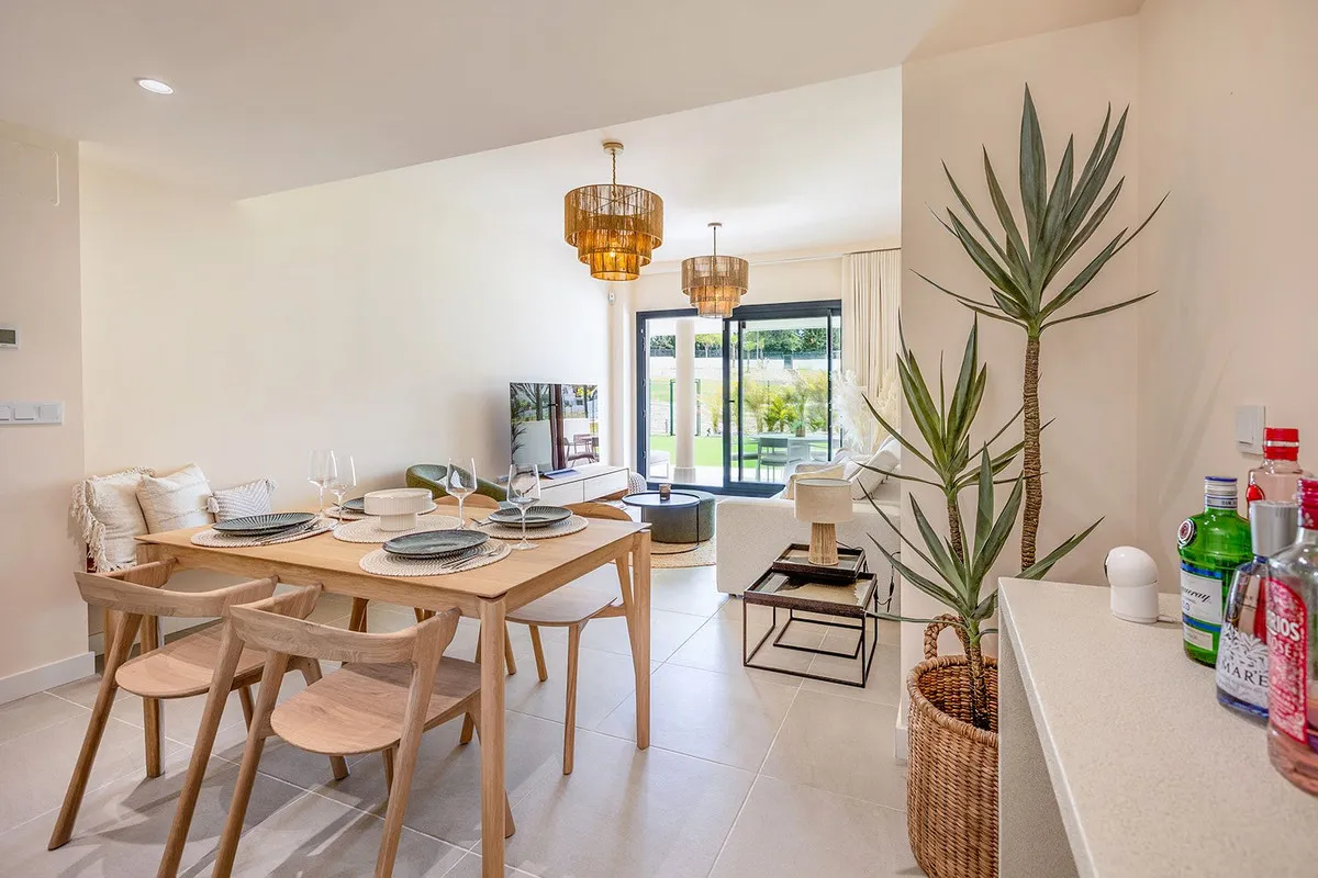 8b198ebc-e2fe-475f-94fb-a14ced72c01b