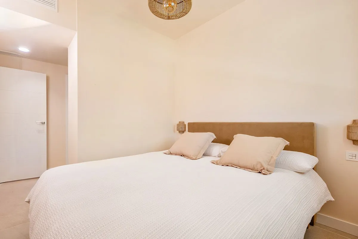 bd1a7a62-def2-412e-b1b3-a2f50e3aa263