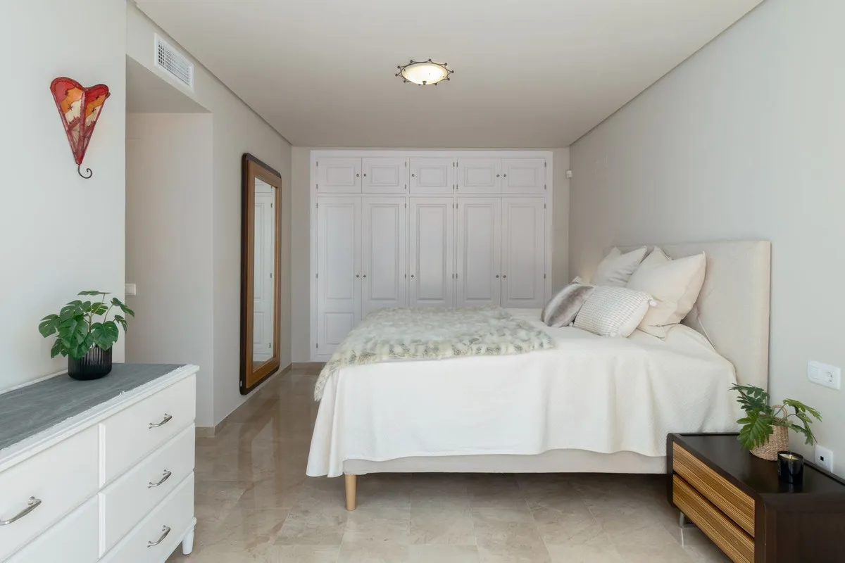 8ad708fc-812c-40de-99a9-b40bb00a670c