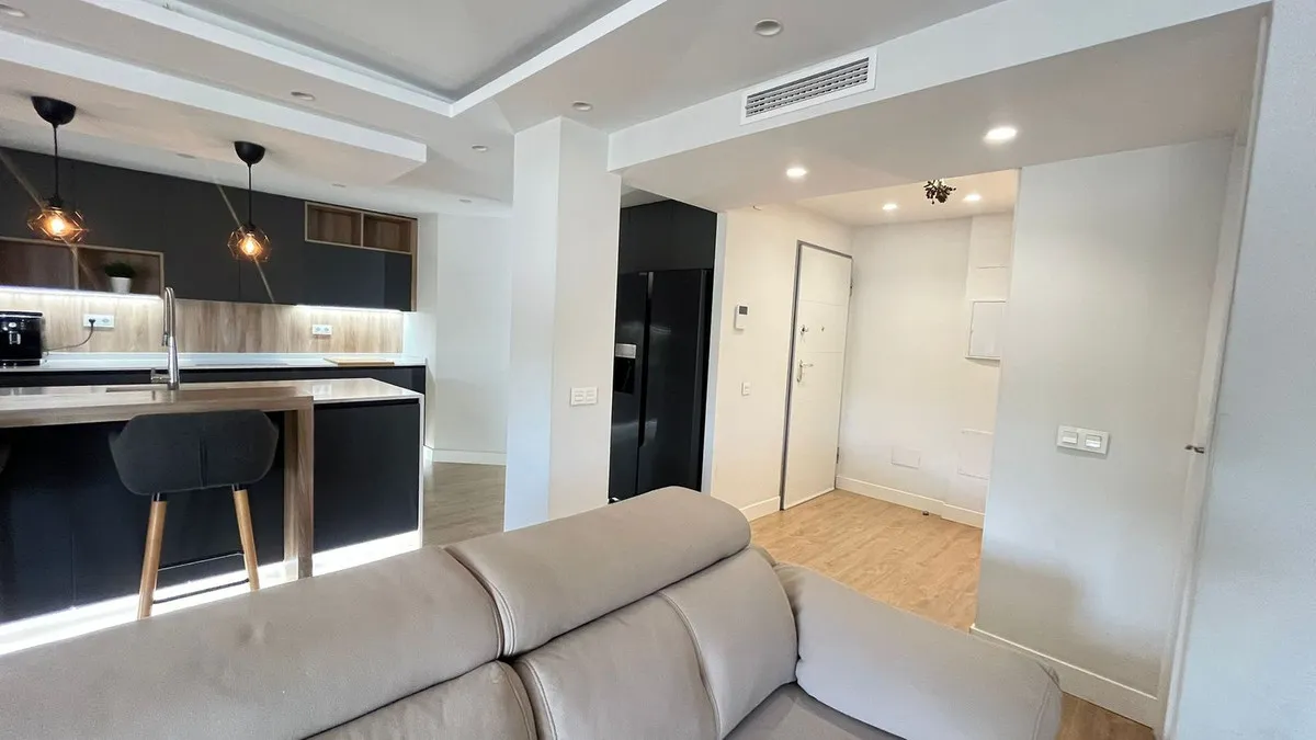 79c26b35-cf08-46c2-b81e-5d88ce14c04e