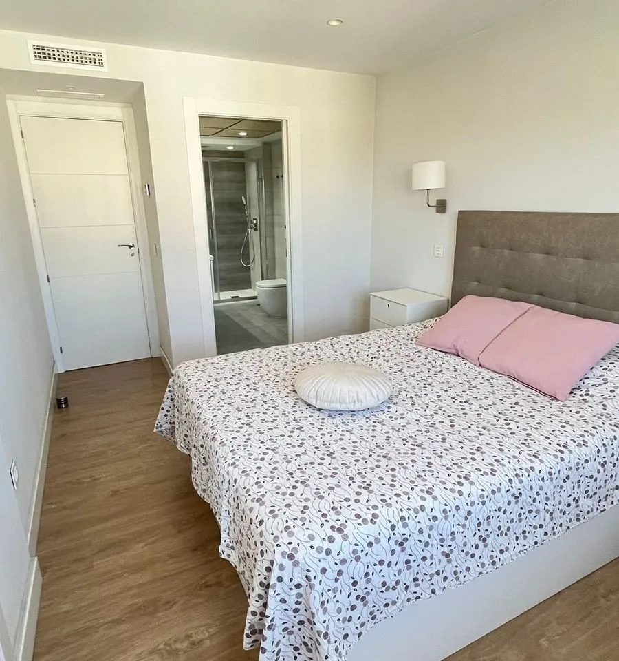 9ef6cc34-8c7f-421d-abc6-b30c962ce834