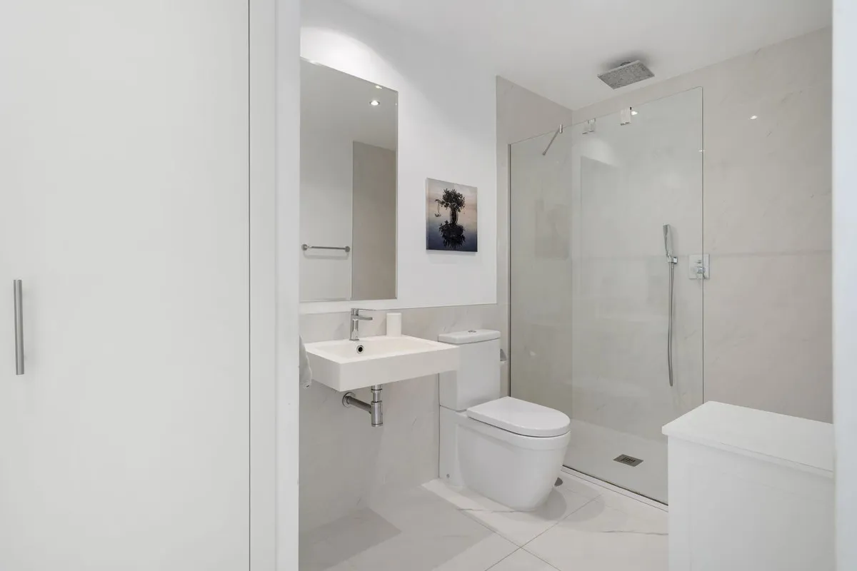 972e3988-61aa-458e-9137-b3978f3c8e41